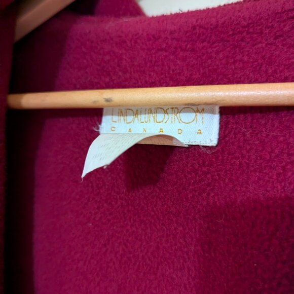 Vintage Hooded Magenta Linda Lundstrom Coat in Petite Size (22 in. Waist) - Picture 5 of 7